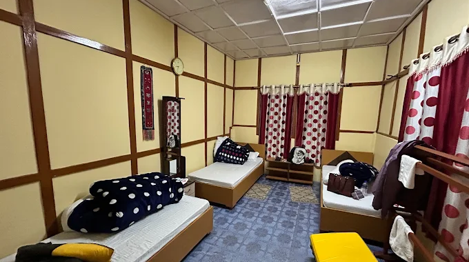 Zenyor's HOMESTAY MECHUKA - Image 3